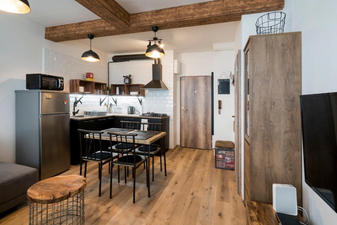 Stylish Centrally Located 1Br Apartment With Parking Bratislava Exteriér fotografie