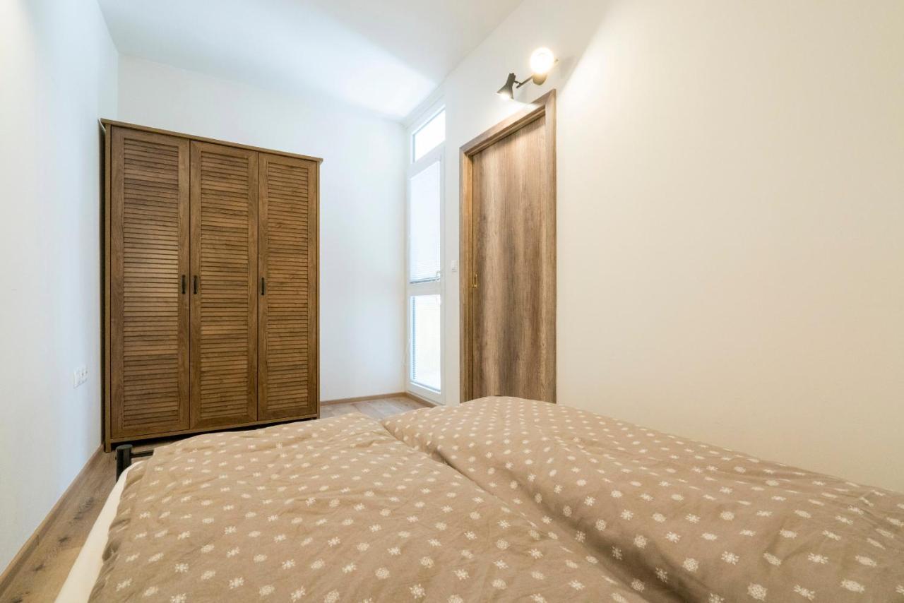 Stylish Centrally Located 1Br Apartment With Parking Bratislava Exteriér fotografie